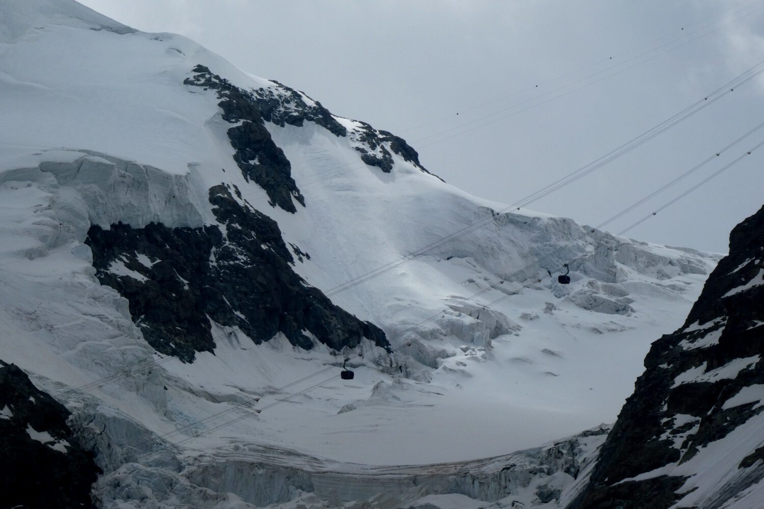Tour du Cervin, matterhorn glacier paradise